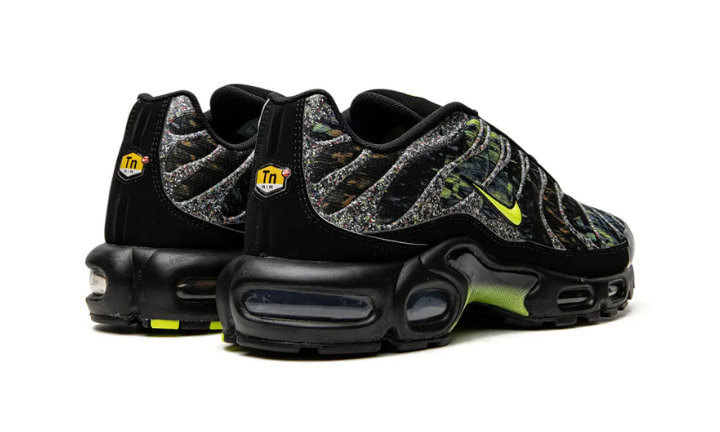 Nike Air Max Plus Sustainable Black Volt