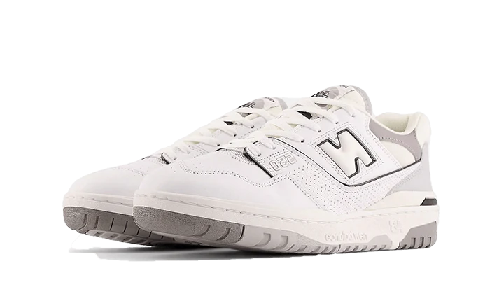 New Balance 550 Salt and Pepper