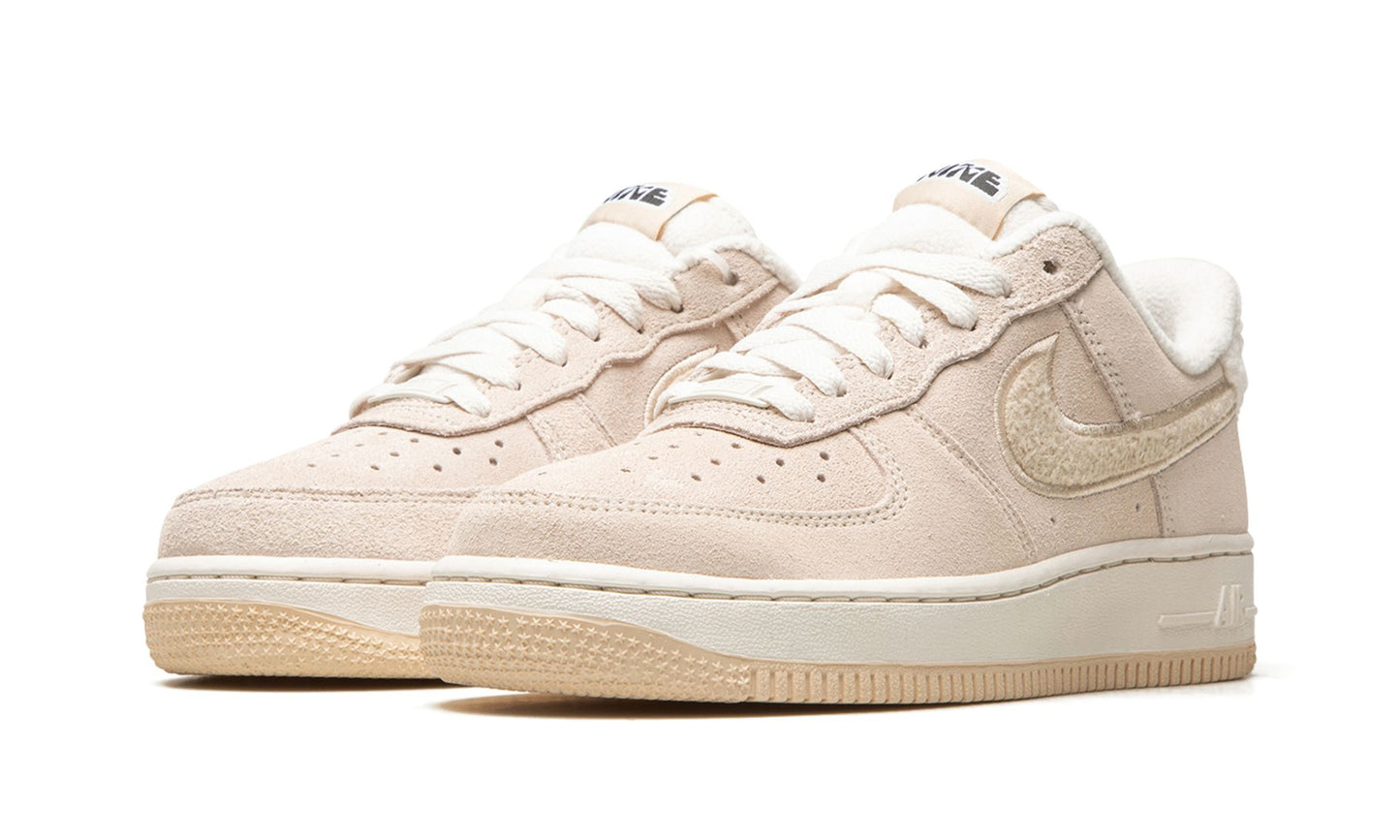 Nike Air Force 1 Low '07 SE Sanddrift Gum Fleece (Women's)