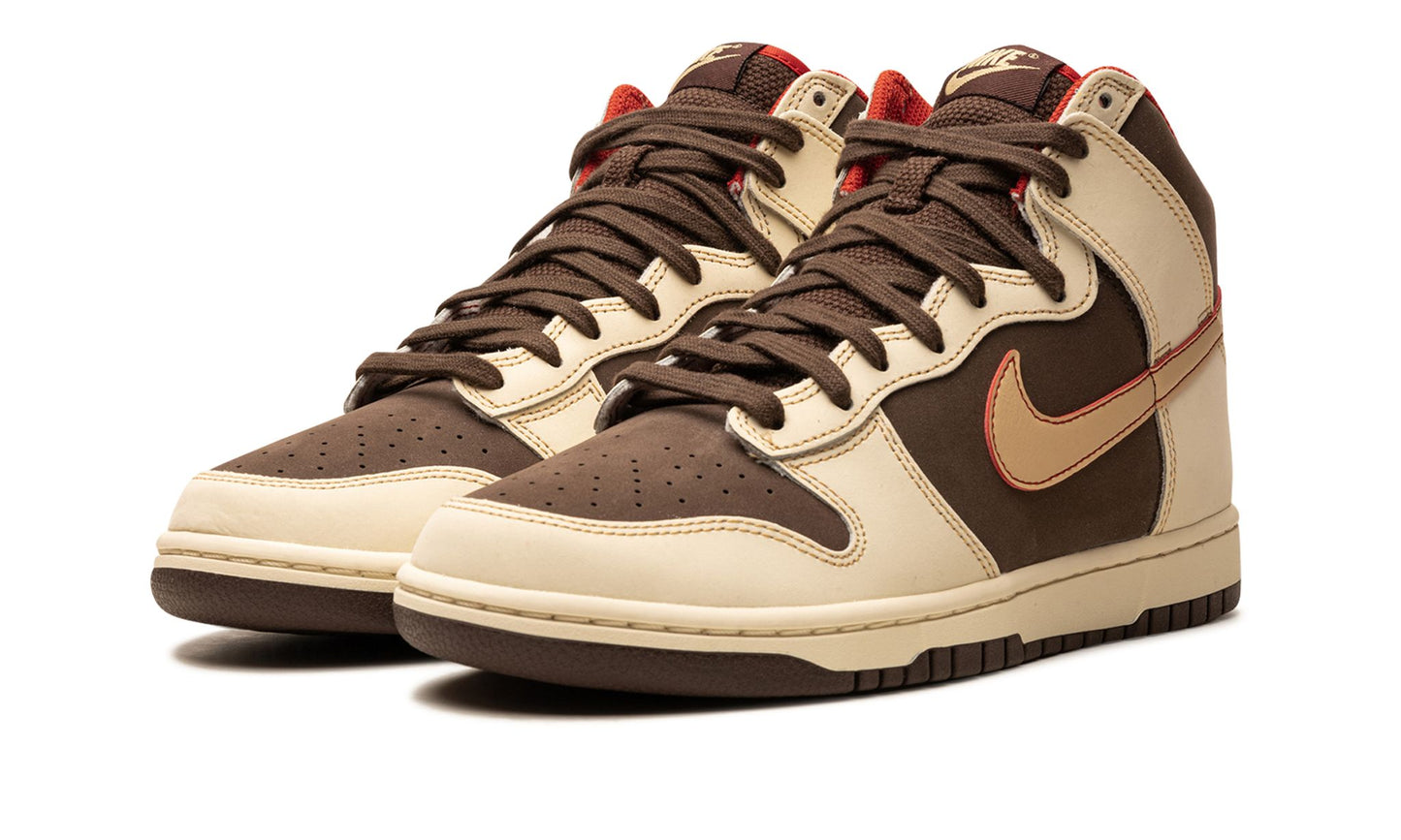 Nike Dunk High SE Baroque Brown