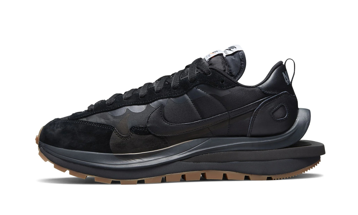 Nike Vaporwaffle sacai Black Gum