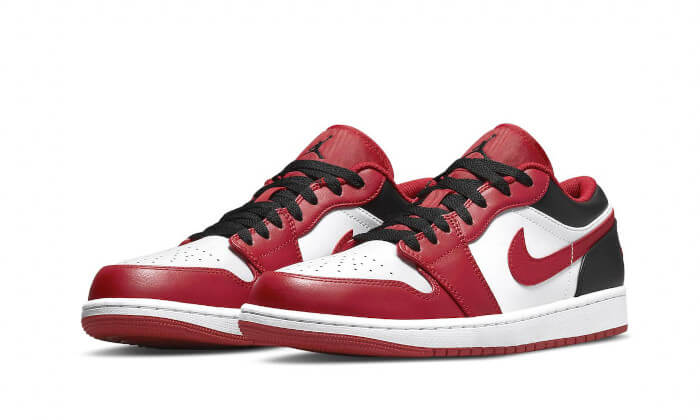 Jordan 1 Low Bulls - soleHub