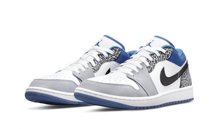 Jordan 1 Low True Blue (GS) - soleHub